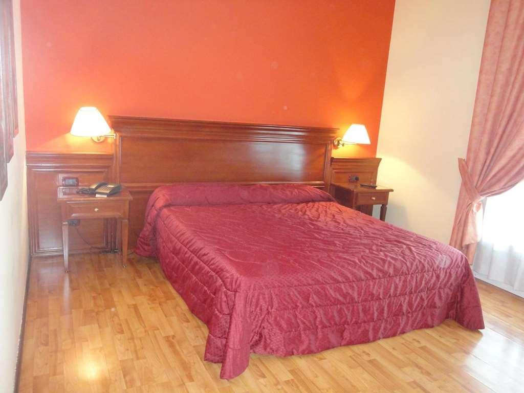 Hotel Vazzana 볼피아노 객실 사진